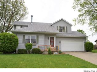 19 Victoria Ln, South Jacksonville, IL 62650