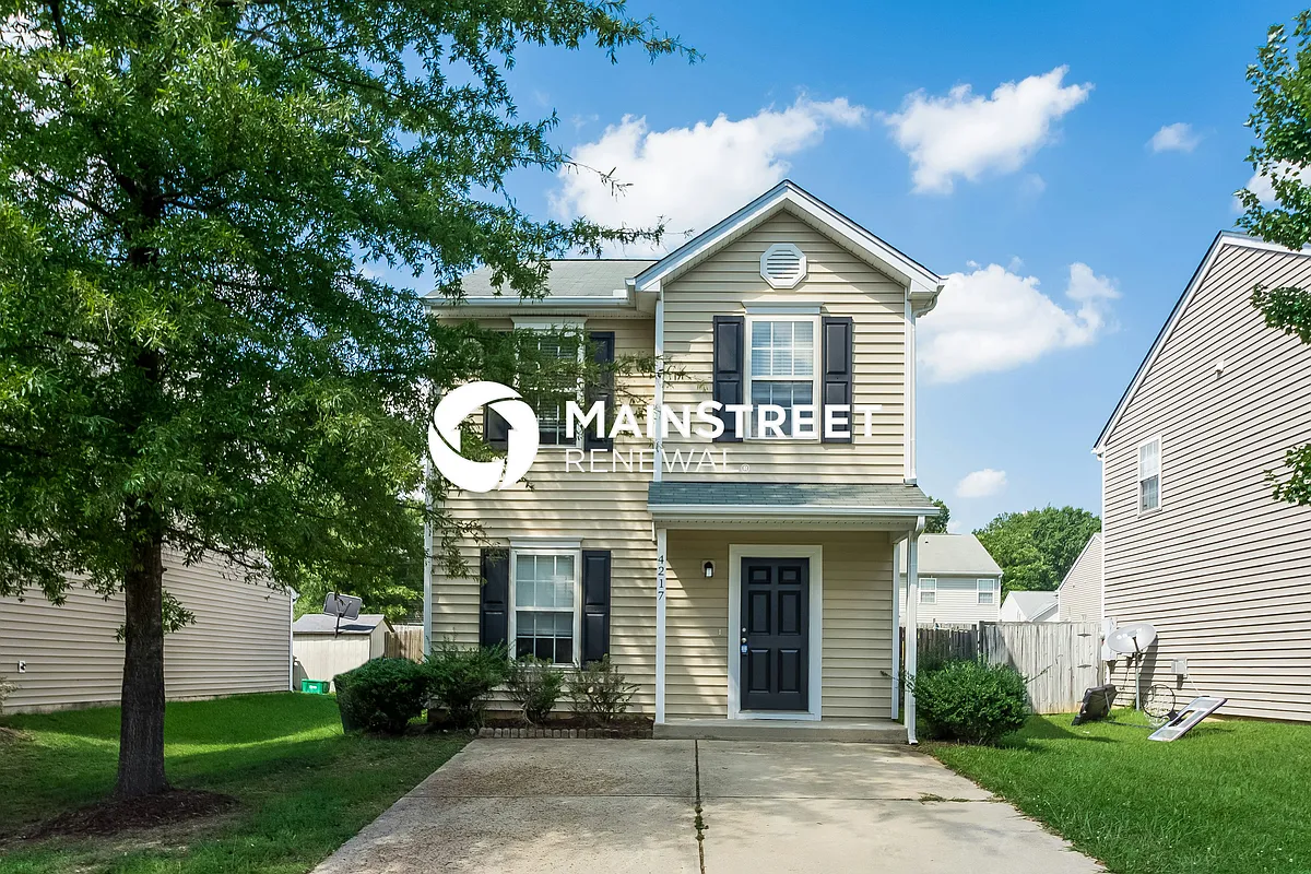 Front View - 4217 Tensity Dr