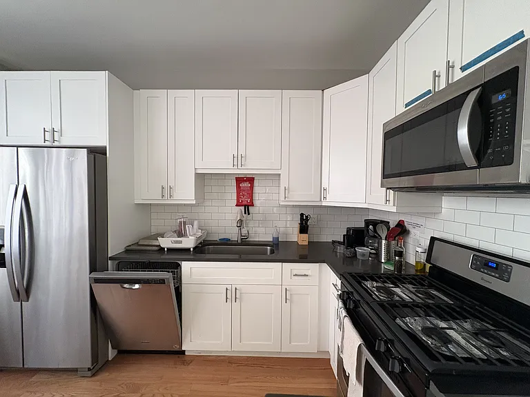 1017 S Claremont Ave #2 — Photo 4