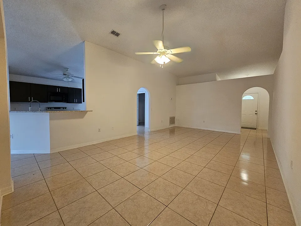 921 Bristle Cone Ct