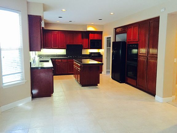2nd image of 4721 Woodrose Cir