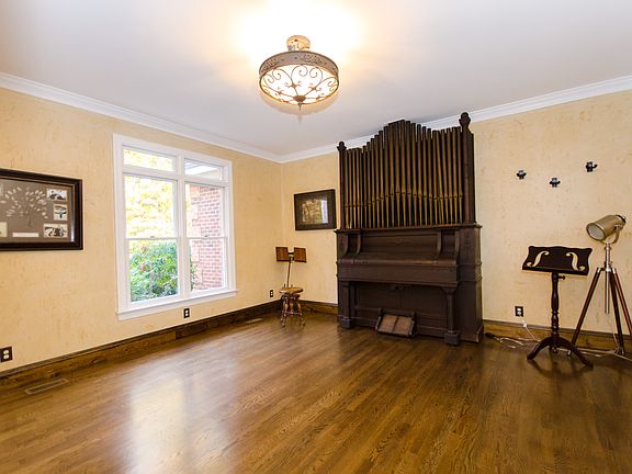 2nd image of 15506 Chesdin Landing Pl