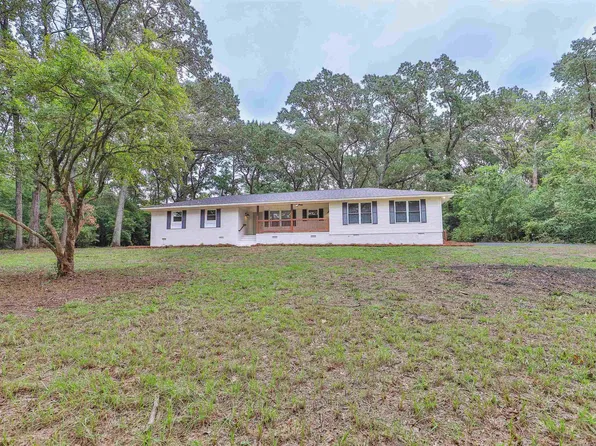 60 Savannah Rd, Bishopville, SC 29010