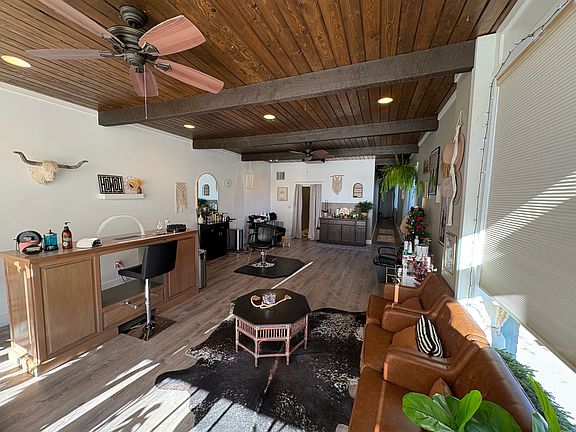 Currently Hair salon with unlimited potential