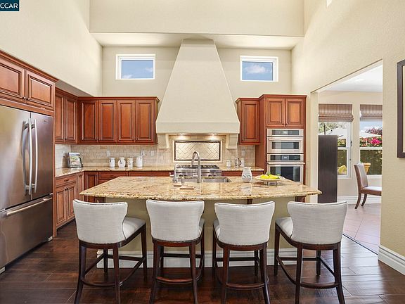 5th image of 1512 Miwok Ct