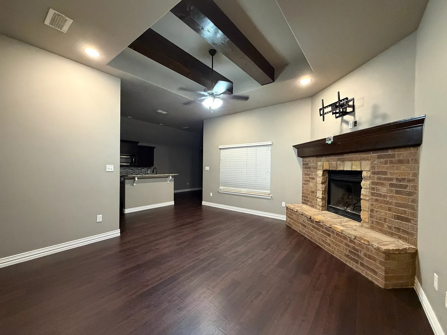 3 bed, 1512 sqft, $3,000 — Photo 3