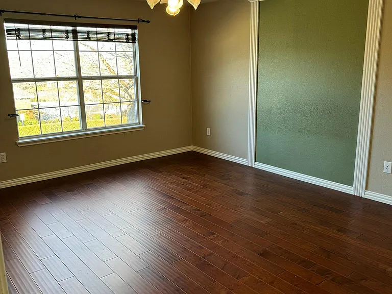 9828 Wilkins Way — Photo 10