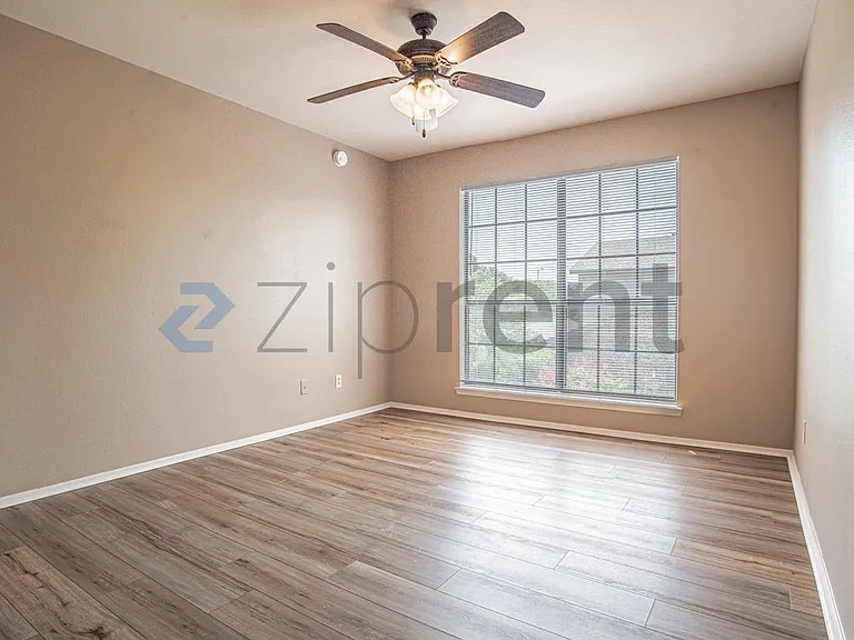 334 W Harwood Rd #A — Photo 12