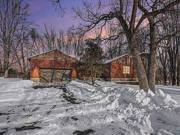 2nd image of 208 Irvin Rd