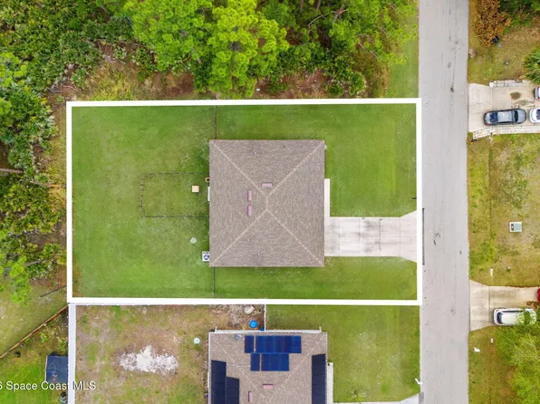 281 Sarah Rd SW, Palm Bay, FL 32908