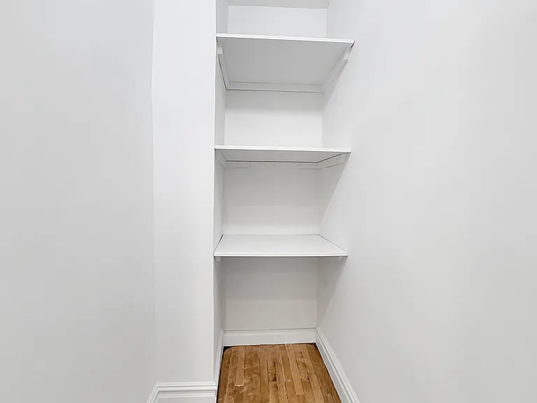 1212 Ocean Ave #5E — Photo 7