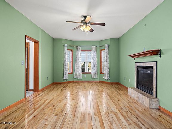 4th image of 292 Columbia Hill Rd