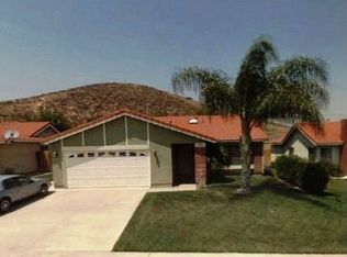 218 White Oak Rd, Lake Elsinore, CA 92530