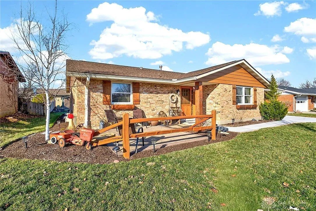Building Photo - 619 Rohrer Dr