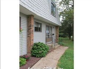 39 Chestnut Ct, Cromwell, CT 06416