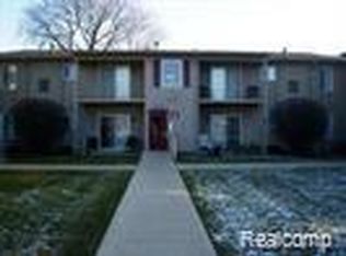 9949 Allen Pointe Dr, Allen Park, MI