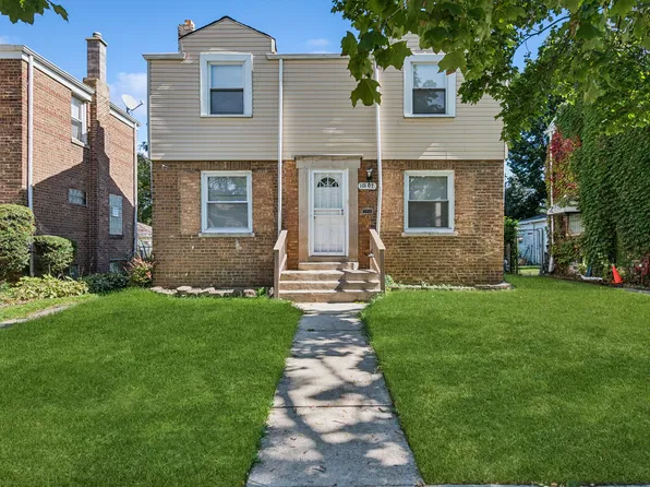 10107 S Paxton Ave, Chicago, IL 60617