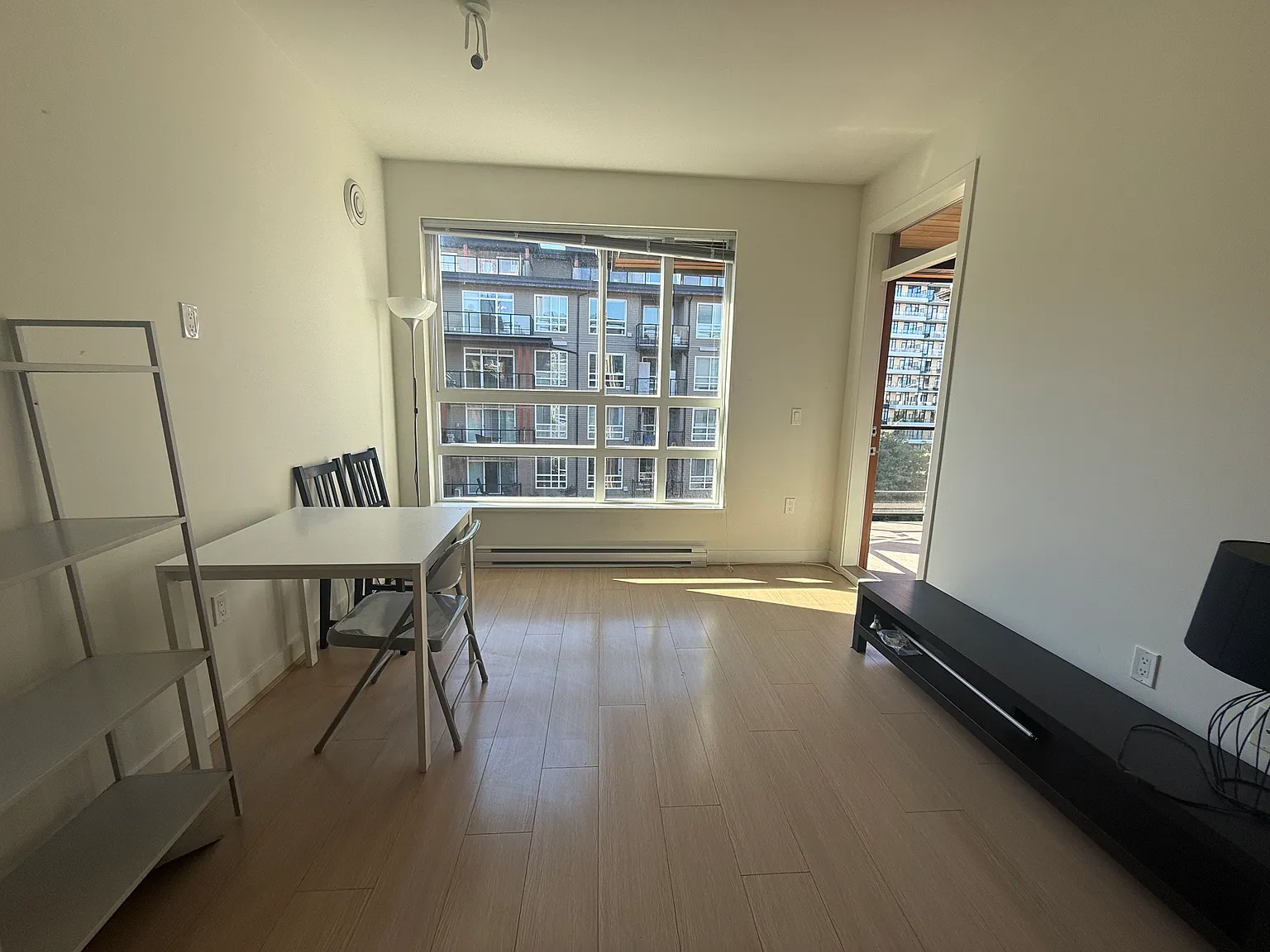 2 bed, 772 sqft, $3,600 — Photo 4