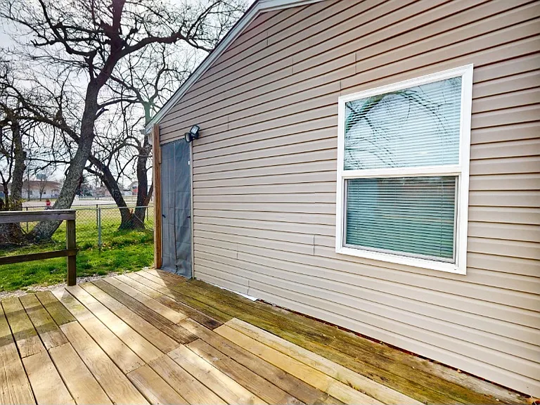 654 Cincinnati Ave — Photo 13
