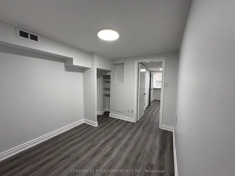 50 Marbury Cres #LOWER — Photo 29
