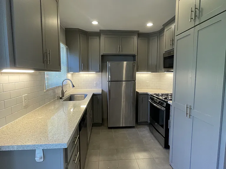 2233 N St #A — Photo 3