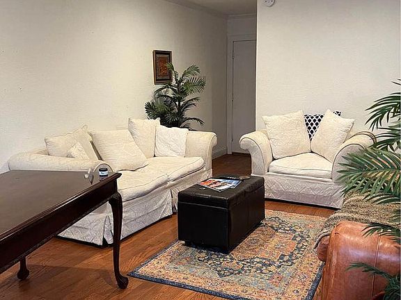 3rd image of 4712 Abbott Ave #10