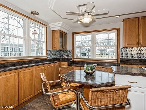 3rd image of 1090 Borden Dr