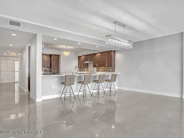 1435 S Harbor City Blvd #703 — Photo 11