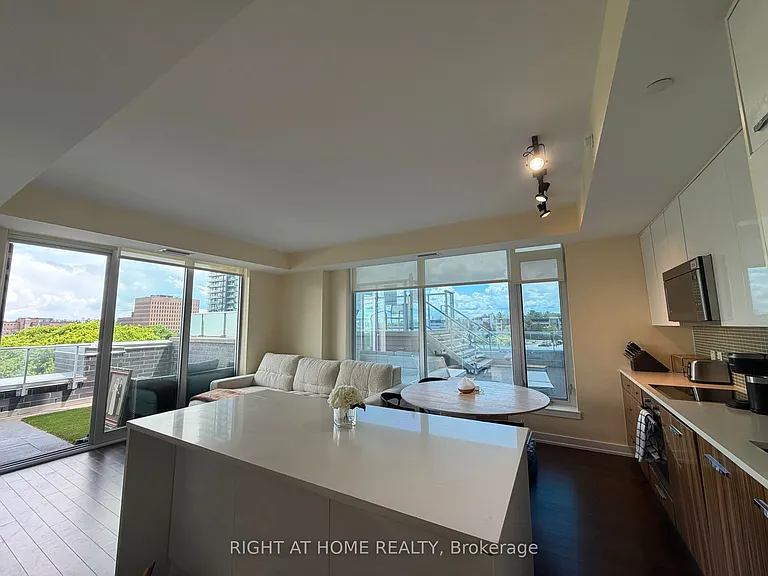 111 Champagne Ave S #309 — Photo 19