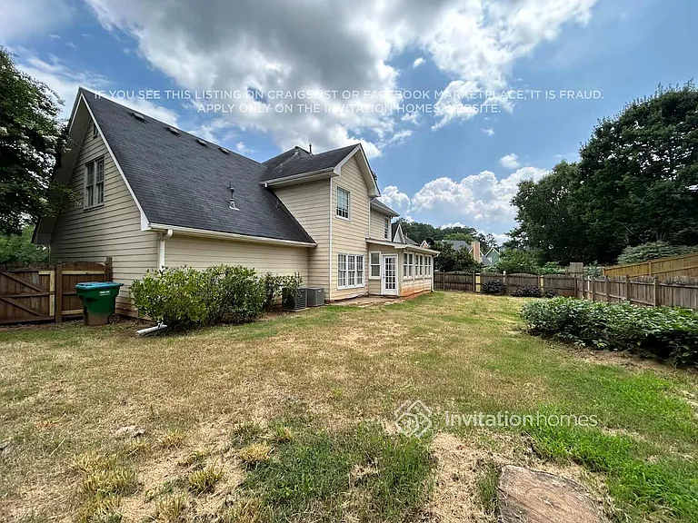 4399 Beacon Hill Dr SW — Photo 15