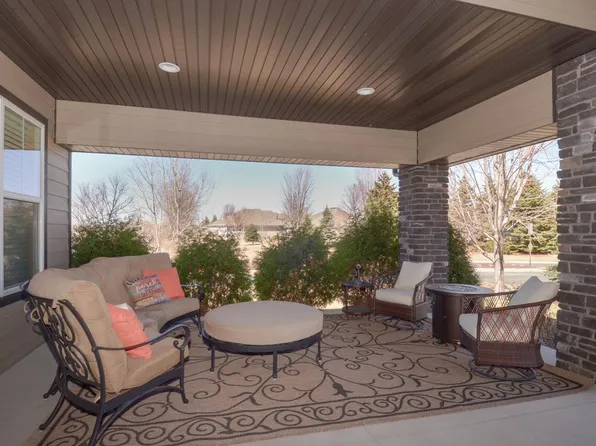 12205 Flanders St NE, Blaine, MN 55449
