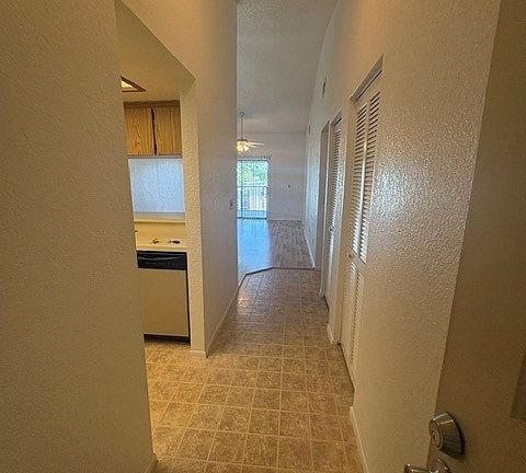 5th image of 11511 113th St Unit 9E