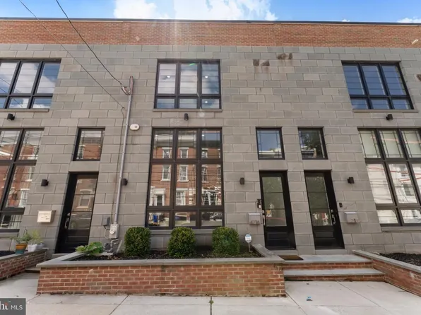 4716 Smick St, Philadelphia, PA 19127