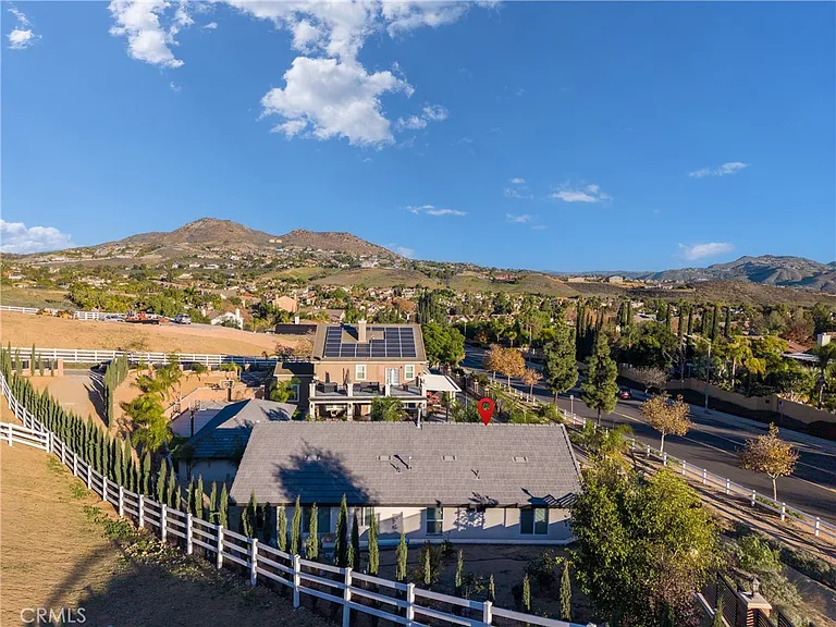 620 Silver Spur Way — Photo 2