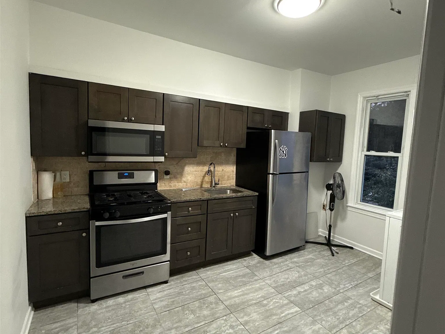 3 bed, 1.0 bath, $2,750 — Photo 3