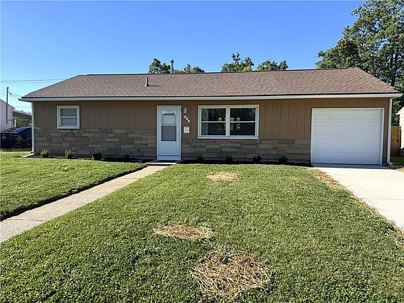2nd image of 869 Foley Dr
