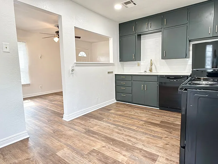 602 Tiffin Ave — Photo 6