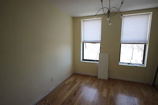 Rented by Nooklyn NYC LLC | media 10