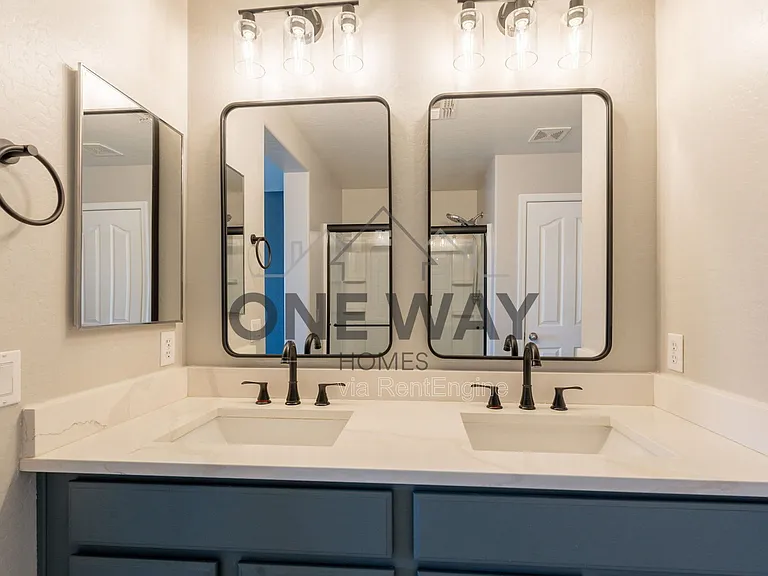 1057 S Deerfield Ln — Photo 33