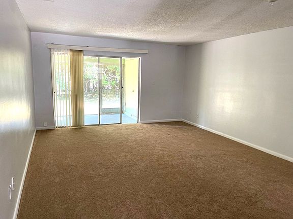 3rd image of 7368 Balboa Dr