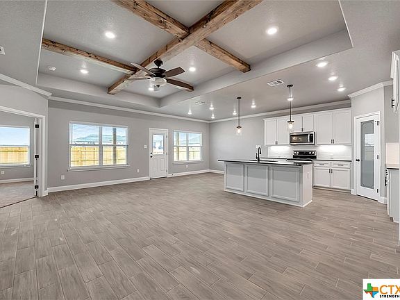 4th image of 8530 Glade Dr