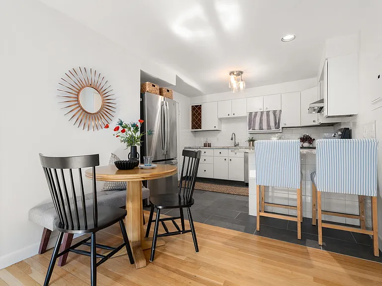 205 Kent St #50 — Photo 6