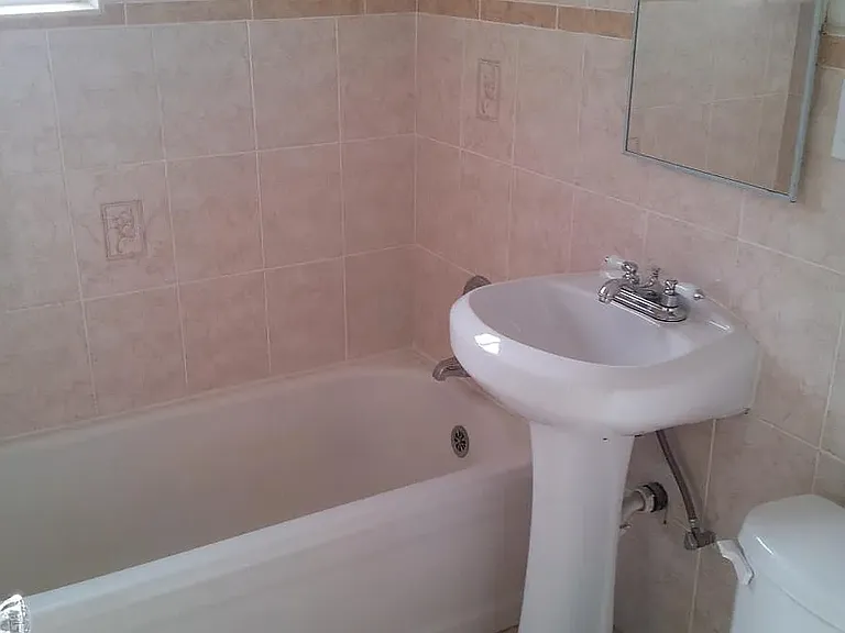 1492 State St #5 — Photo 12