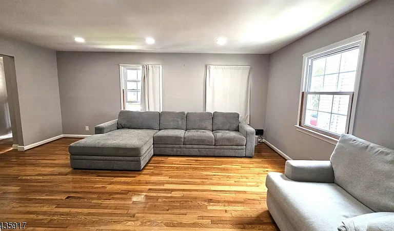 376 Delaware Ave — Photo 8