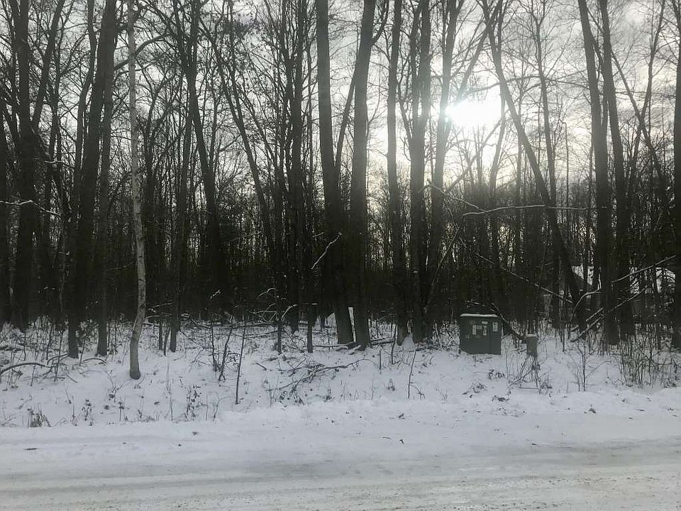 1st image of Redwine Dr