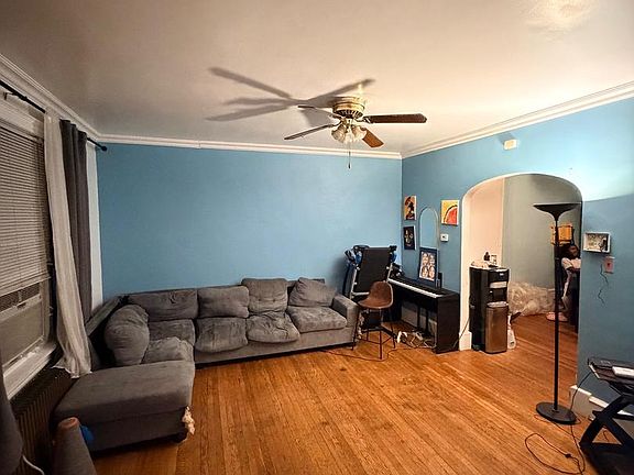 2nd image of 634 Marlyn Rd