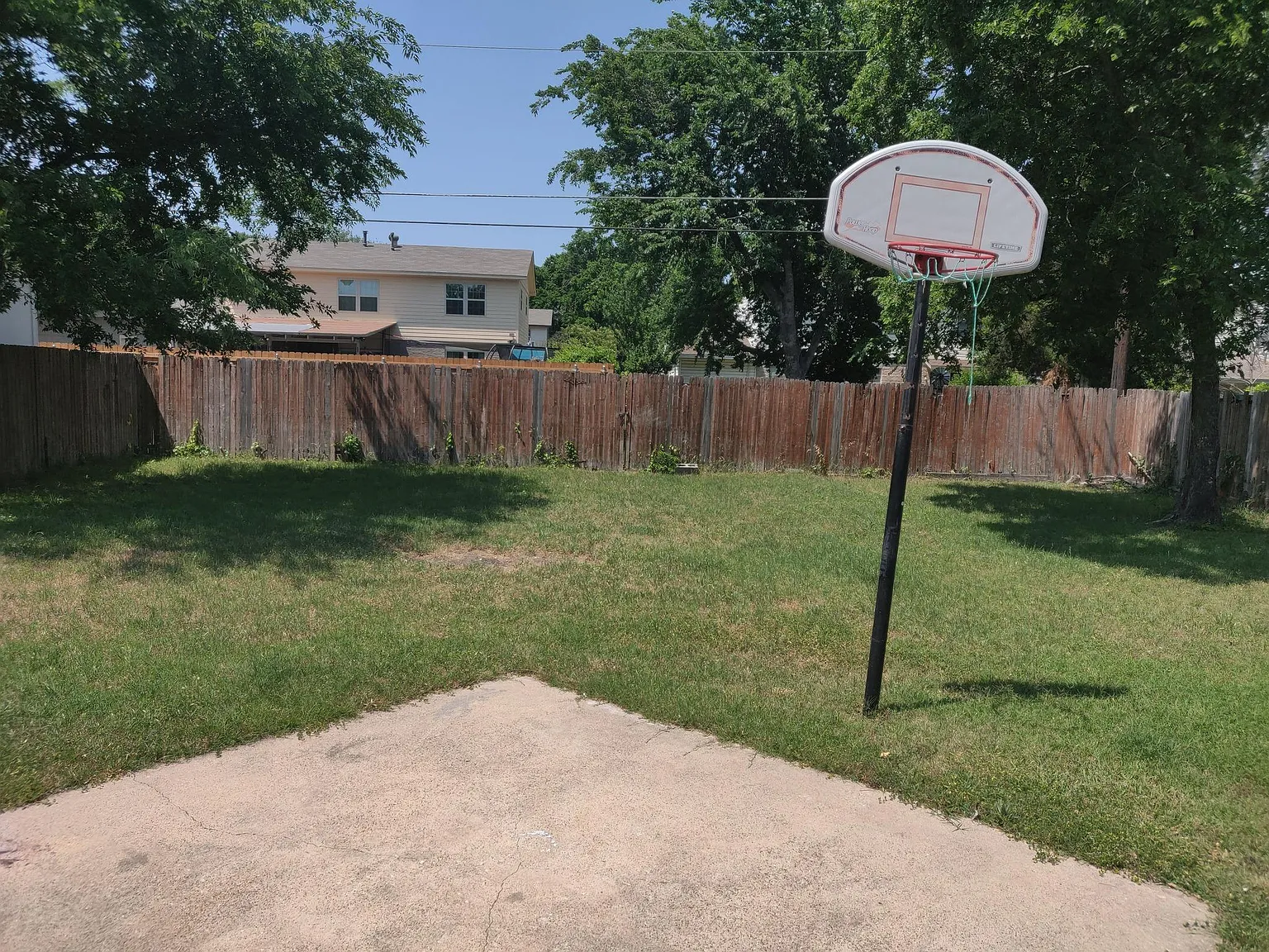 4413 Hanover Dr — Photo 3