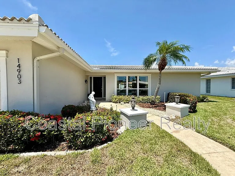 14903 Imperial Point Dr N — Photo 3
