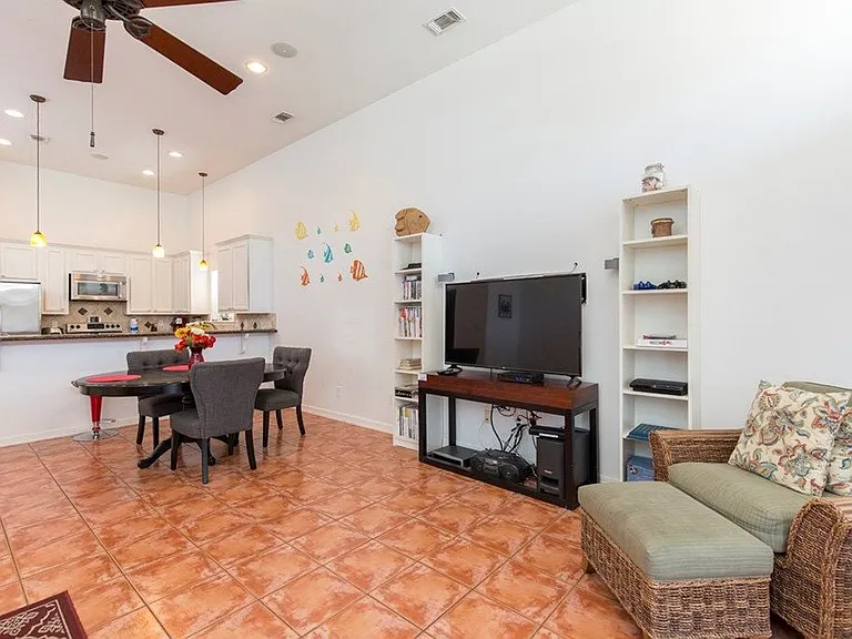 118 E Constellation Dr #A — Photo 21