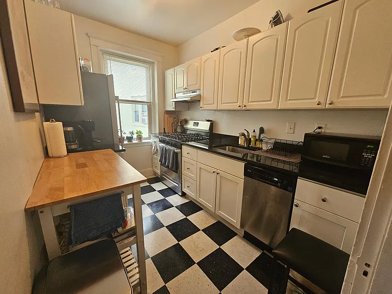 130 Brainerd Rd #7 — Photo 2